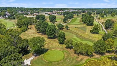 Huge open-concept main level: Check! Spacious bedrooms with a on Minor Park Golf Course in Missouri - for sale on GolfHomes.com, golf home, golf lot