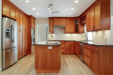 Located in the Lake Seminole Country Club community, this on Seminole Lake Country Club in Florida - for sale on GolfHomes.com, golf home, golf lot