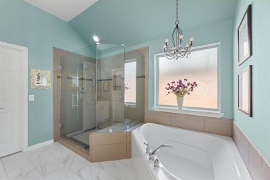 RENOVATED HOME IN HERITAGE RANCH (50+ GATED COMMUNITY) - on Heritage Ranch Golf and Country Club in Texas - for sale on GolfHomes.com, golf home, golf lot