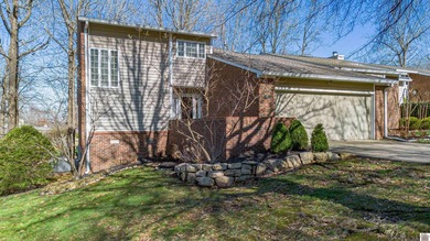 Located in the desirable Meadow Links community, this condo is on Country Club of Paducah in Kentucky - for sale on GolfHomes.com, golf home, golf lot