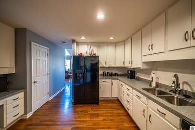 Located in the desirable Meadow Links community, this condo is on Country Club of Paducah in Kentucky - for sale on GolfHomes.com, golf home, golf lot