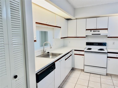 Welsome to your well-kept and spacious 1-bedroom, 1.5-bath on Flamingo Lakes Country Club in Florida - for sale on GolfHomes.com, golf home, golf lot