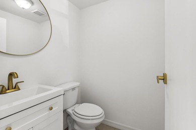 First-Floor, Beautifully Updated Condo in King's Point - 55+ on Addison Reserve in Florida - for sale on GolfHomes.com, golf home, golf lot