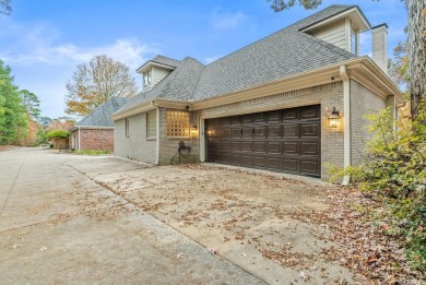 By Hole 3 of Chenal's Founders golf course, this impressive 5 on Chenal Country Club - Bear Den Mountain in Arkansas - for sale on GolfHomes.com, golf home, golf lot