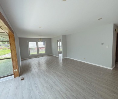 Seller financing available at a discounted rate!! Welcome to on Highland Woods Golf Course in Illinois - for sale on GolfHomes.com, golf home, golf lot