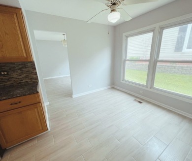 Seller financing available at a discounted rate!! Welcome to on Highland Woods Golf Course in Illinois - for sale on GolfHomes.com, golf home, golf lot