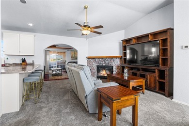 NEW ROOF, HVAC, WATER HEATER & FRESH REMODEL Stunning 3 Bed, 2 on Valle Vista Golf Course in Arizona - for sale on GolfHomes.com, golf home, golf lot