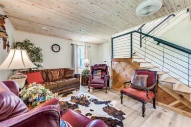 Charming 4-bedroom, 3-bath home in the gated Lake Kiowa on Lake Kiowa Golf Course in Texas - for sale on GolfHomes.com, golf home, golf lot