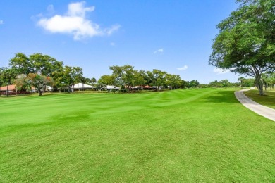 2/3 Bedroom 1 Story Villa with Garage and Golf Course Views! New on Hunters Run Golf and Country Club in Florida - for sale on GolfHomes.com, golf home, golf lot