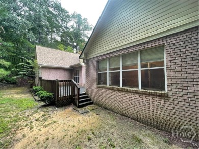 Welcome to 100 Goldfinch Circle--an all-brick ranch-style home on Turtle Cove Golf Course in Georgia - for sale on GolfHomes.com, golf home, golf lot
