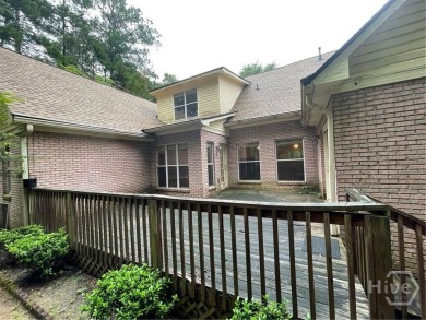 Welcome to 100 Goldfinch Circle--an all-brick ranch-style home on Turtle Cove Golf Course in Georgia - for sale on GolfHomes.com, golf home, golf lot