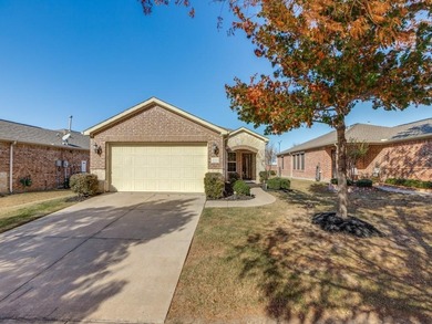 This meticulously maintained home offers 2 bedrooms plus a on Frisco Lakes Golf Course in Texas - for sale on GolfHomes.com, golf home, golf lot