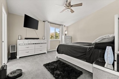 MOVE RIGHT INTO this 5 Bedroom Colonial that has *A LOT* to on Beacon Hill Golf Club in Michigan - for sale on GolfHomes.com, golf home, golf lot