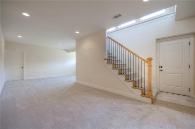 This beautiful home is located in a maintenance provided area in on Golf Club of Creekmoor in Missouri - for sale on GolfHomes.com, golf home, golf lot