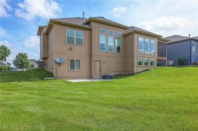 This beautiful home is located in a maintenance provided area in on Golf Club of Creekmoor in Missouri - for sale on GolfHomes.com, golf home, golf lot