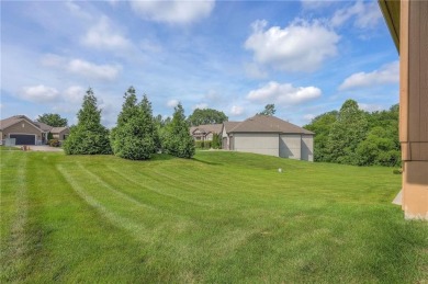 This beautiful home is located in a maintenance provided area in on Golf Club of Creekmoor in Missouri - for sale on GolfHomes.com, golf home, golf lot