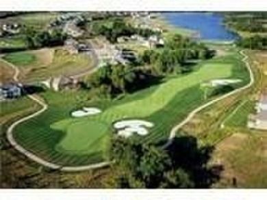 This beautiful home is located in a maintenance provided area in on Golf Club of Creekmoor in Missouri - for sale on GolfHomes.com, golf home, golf lot