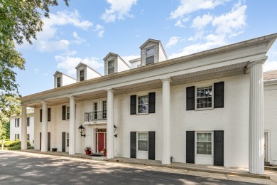 Welcome to your charming 2-bedroom, 2-bath first-floor condo in on Prestwick Country Club in Illinois - for sale on GolfHomes.com, golf home, golf lot
