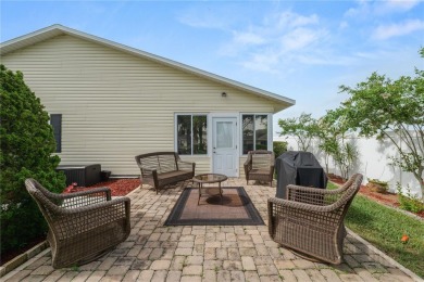 Welcome to your stunning 2 bedroom, 2 bathroom home in the on Highland Fairways Golf Club in Florida - for sale on GolfHomes.com, golf home, golf lot