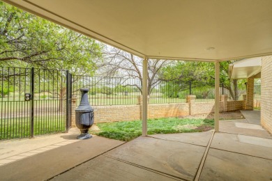 Now you can own the view that put the lake in Lakeridge. Nestled on LakeRidge Country Club in Texas - for sale on GolfHomes.com, golf home, golf lot