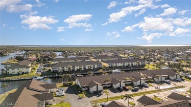 Motivated Seller!  END-UNIT, SINGLE LEVEL, CANAL FRONT, DIRECT on Saint Andrews South Golf Club in Florida - for sale on GolfHomes.com, golf home, golf lot