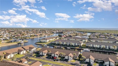 Motivated Seller!  END-UNIT, SINGLE LEVEL, CANAL FRONT, DIRECT on Saint Andrews South Golf Club in Florida - for sale on GolfHomes.com, golf home, golf lot