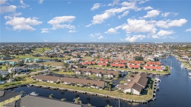 Motivated Seller!  END-UNIT, SINGLE LEVEL, CANAL FRONT, DIRECT on Saint Andrews South Golf Club in Florida - for sale on GolfHomes.com, golf home, golf lot
