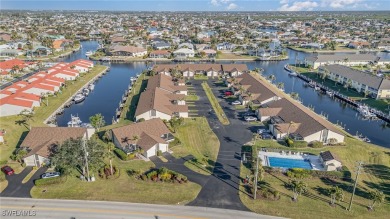 Motivated Seller!  END-UNIT, SINGLE LEVEL, CANAL FRONT, DIRECT on Saint Andrews South Golf Club in Florida - for sale on GolfHomes.com, golf home, golf lot