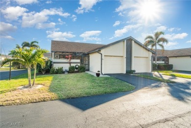 Motivated Seller!  END-UNIT, SINGLE LEVEL, CANAL FRONT, DIRECT on Saint Andrews South Golf Club in Florida - for sale on GolfHomes.com, golf home, golf lot
