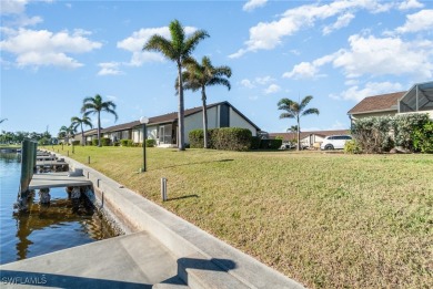 Motivated Seller!  END-UNIT, SINGLE LEVEL, CANAL FRONT, DIRECT on Saint Andrews South Golf Club in Florida - for sale on GolfHomes.com, golf home, golf lot