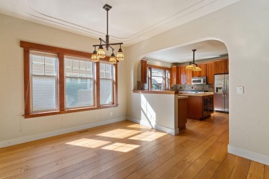 Classic Westside Bend craftsman design embodies timeless on Rivers Edge Golf Resort in Oregon - for sale on GolfHomes.com, golf home, golf lot