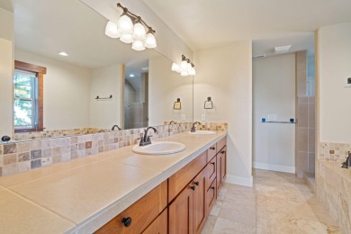 Classic Westside Bend craftsman design embodies timeless on Rivers Edge Golf Resort in Oregon - for sale on GolfHomes.com, golf home, golf lot