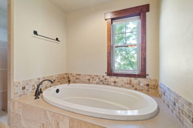Classic Westside Bend craftsman design embodies timeless on Rivers Edge Golf Resort in Oregon - for sale on GolfHomes.com, golf home, golf lot