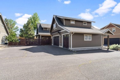 Classic Westside Bend craftsman design embodies timeless on Rivers Edge Golf Resort in Oregon - for sale on GolfHomes.com, golf home, golf lot