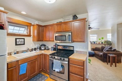 Classic Westside Bend craftsman design embodies timeless on Rivers Edge Golf Resort in Oregon - for sale on GolfHomes.com, golf home, golf lot