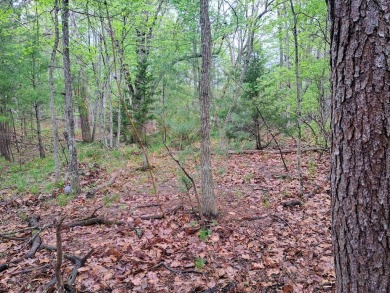 Beautiful lot with a gentle slope, ideal for building your dream on Heatherhurst Golf Course in Tennessee - for sale on GolfHomes.com, golf home, golf lot