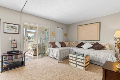 This charming 2-bedroom, 2-bathroom villa is ideally located in on Plantation Golf and Country Club in Florida - for sale on GolfHomes.com, golf home, golf lot