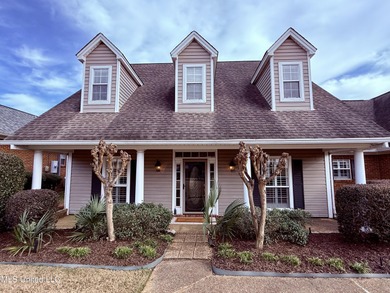 100% USDA financing available to qualified buyers! Updated and on Castlewoods Golf Club in Mississippi - for sale on GolfHomes.com, golf home, golf lot