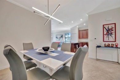 This is a rare find, 3-bedroom, end unit, split bedroom floorpan on Lakewood National Golf Club in Florida - for sale on GolfHomes.com, golf home, golf lot