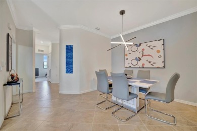 This is a rare find, 3-bedroom, end unit, split bedroom floorpan on Lakewood National Golf Club in Florida - for sale on GolfHomes.com, golf home, golf lot
