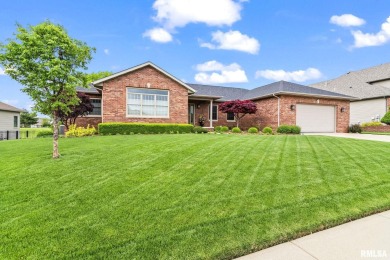 Meticulously maintained 3700 square foot, 4 bedroom, 3 1/2 bath on Piper Glen Golf Club in Illinois - for sale on GolfHomes.com, golf home, golf lot