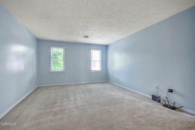 BUYER FLEX CASH AVAILABLE! ** SELLERS ARE OFFERING $10,000 for on Country Club of Bristol in Tennessee - for sale on GolfHomes.com, golf home, golf lot
