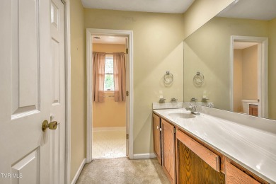 BUYER FLEX CASH AVAILABLE! ** SELLERS ARE OFFERING $10,000 for on Country Club of Bristol in Tennessee - for sale on GolfHomes.com, golf home, golf lot