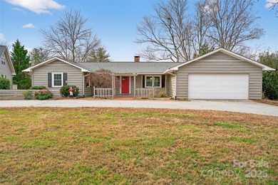 LOCATION! VERSATILITY! OPPORTUNITY! This charming estate in the on Red Fox Country Club in North Carolina - for sale on GolfHomes.com, golf home, golf lot