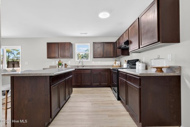 Welcome to 891 Golf View Ct., a 3-bedroom, 2-bath ranch with an on The Lakes Country Club in North Carolina - for sale on GolfHomes.com, golf home, golf lot