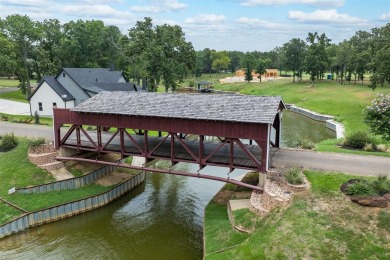 **Luxurious Lakefront Living at Pinnacle Golf Club**  
Welcome on Pinnacle Golf and Boat Club in Texas - for sale on GolfHomes.com, golf home, golf lot