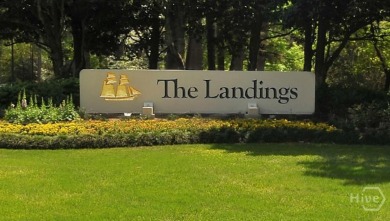 Beautiful stucco home in The Landings! Featuring 4 bedrooms on The Landings Club - Oakridge in Georgia - for sale on GolfHomes.com, golf home, golf lot