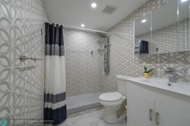 This stunning condo 2/2 is the perfect blend of comfort, style on Turnberry Isle Resort and Club in Florida - for sale on GolfHomes.com, golf home, golf lot