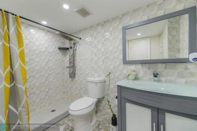 This stunning condo 2/2 is the perfect blend of comfort, style on Turnberry Isle Resort and Club in Florida - for sale on GolfHomes.com, golf home, golf lot