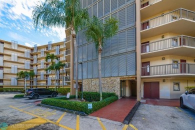 This stunning condo 2/2 is the perfect blend of comfort, style on Turnberry Isle Resort and Club in Florida - for sale on GolfHomes.com, golf home, golf lot